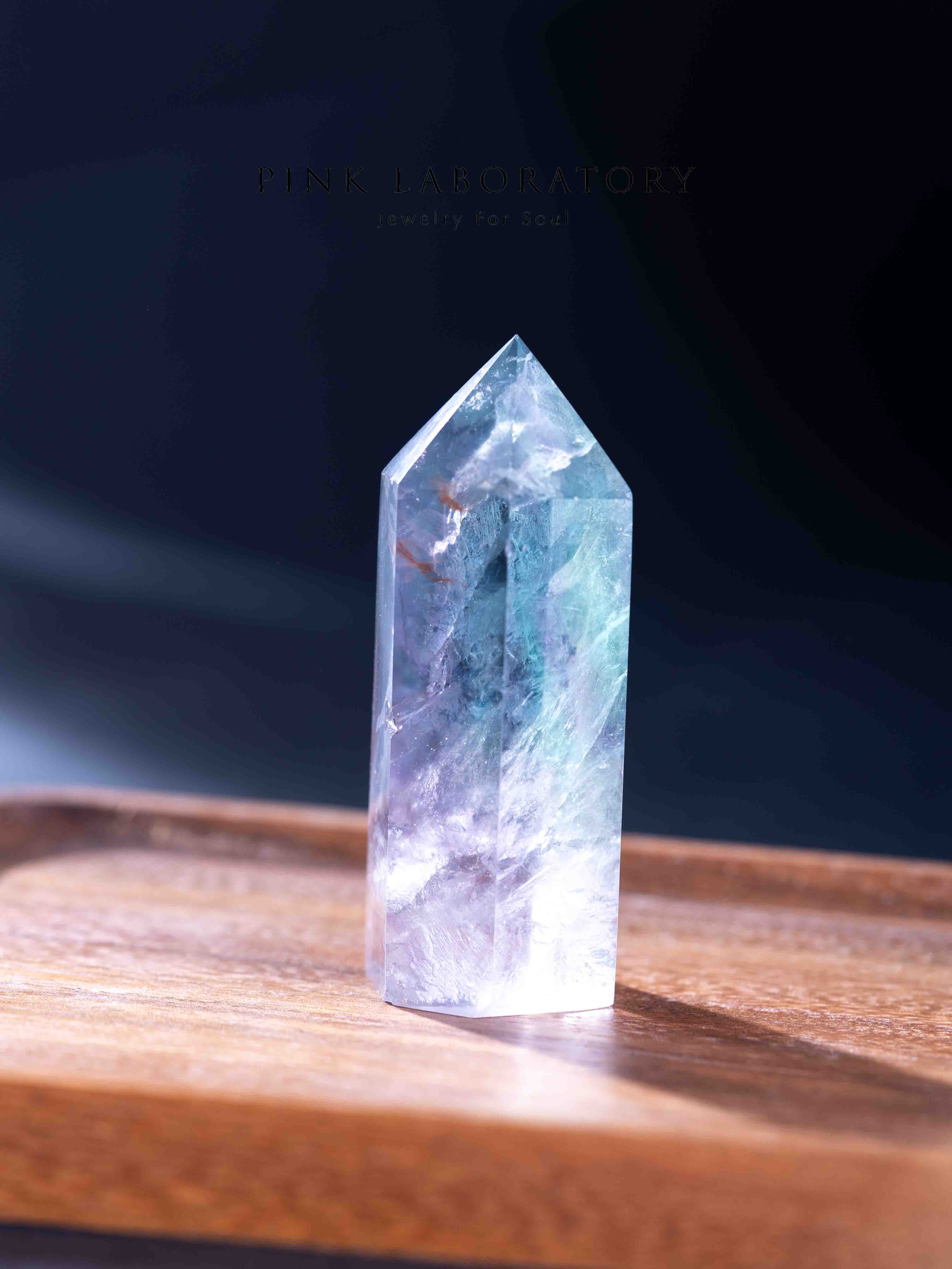 白水晶水晶柱