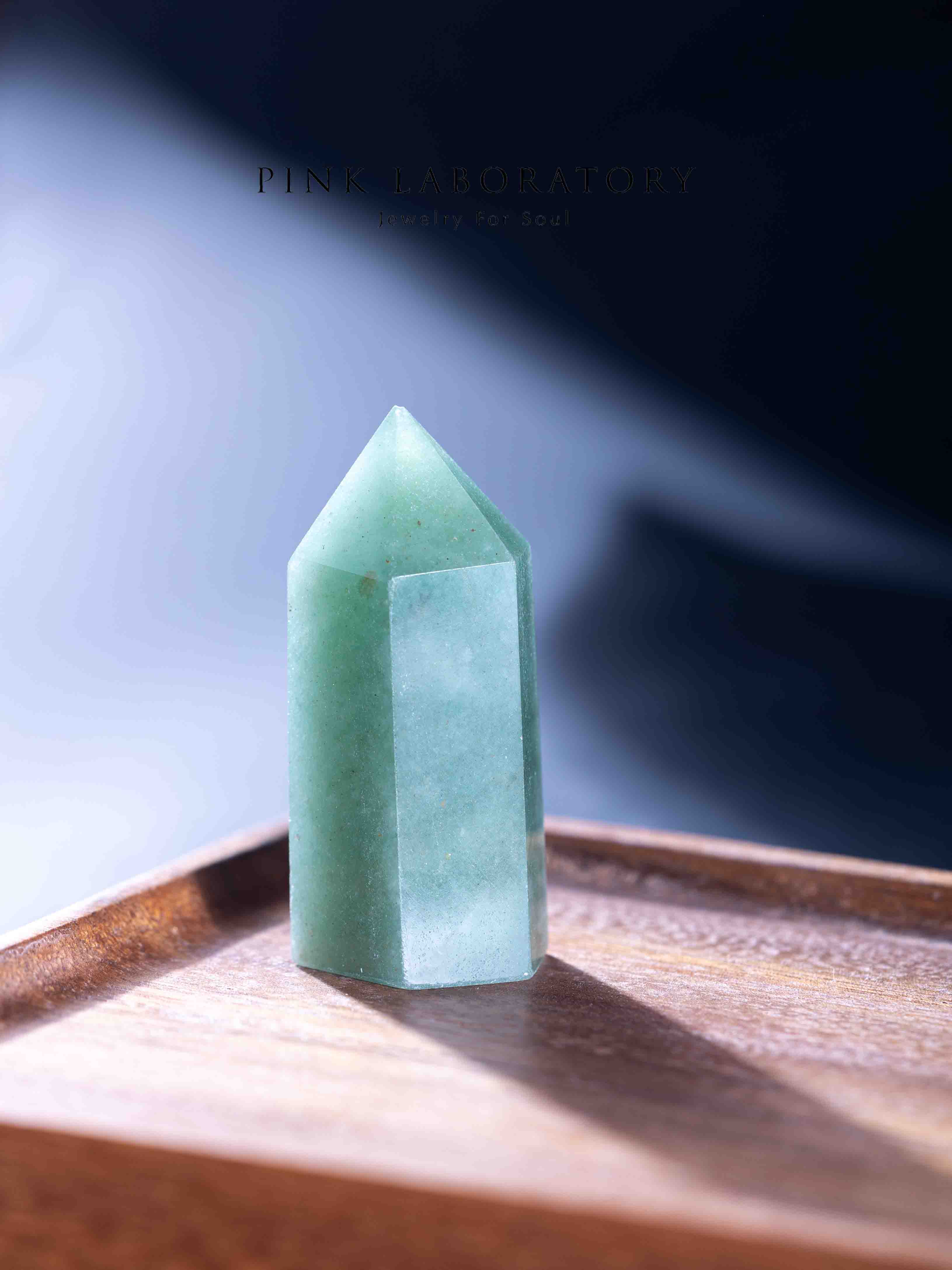 白水晶水晶柱