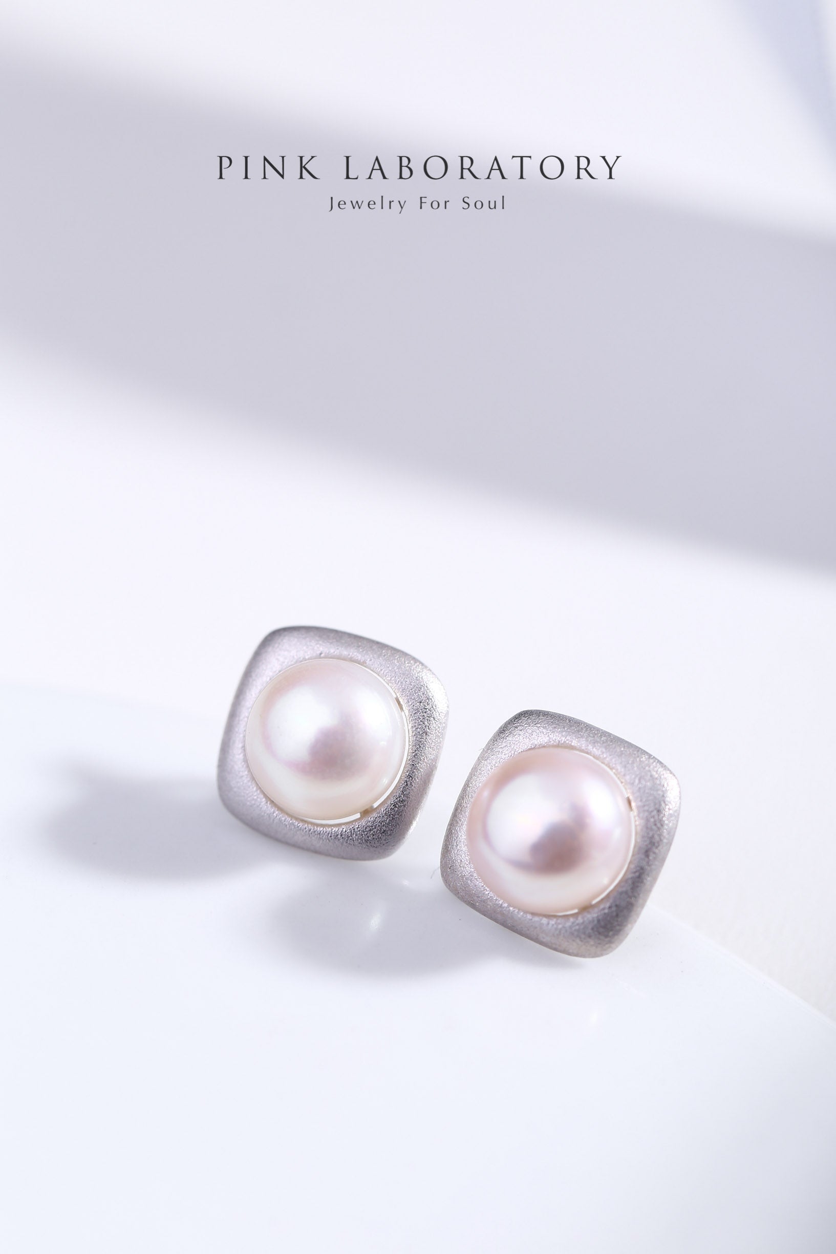 天然淡水珍珠925純銀精鍍亮澤白金耳環