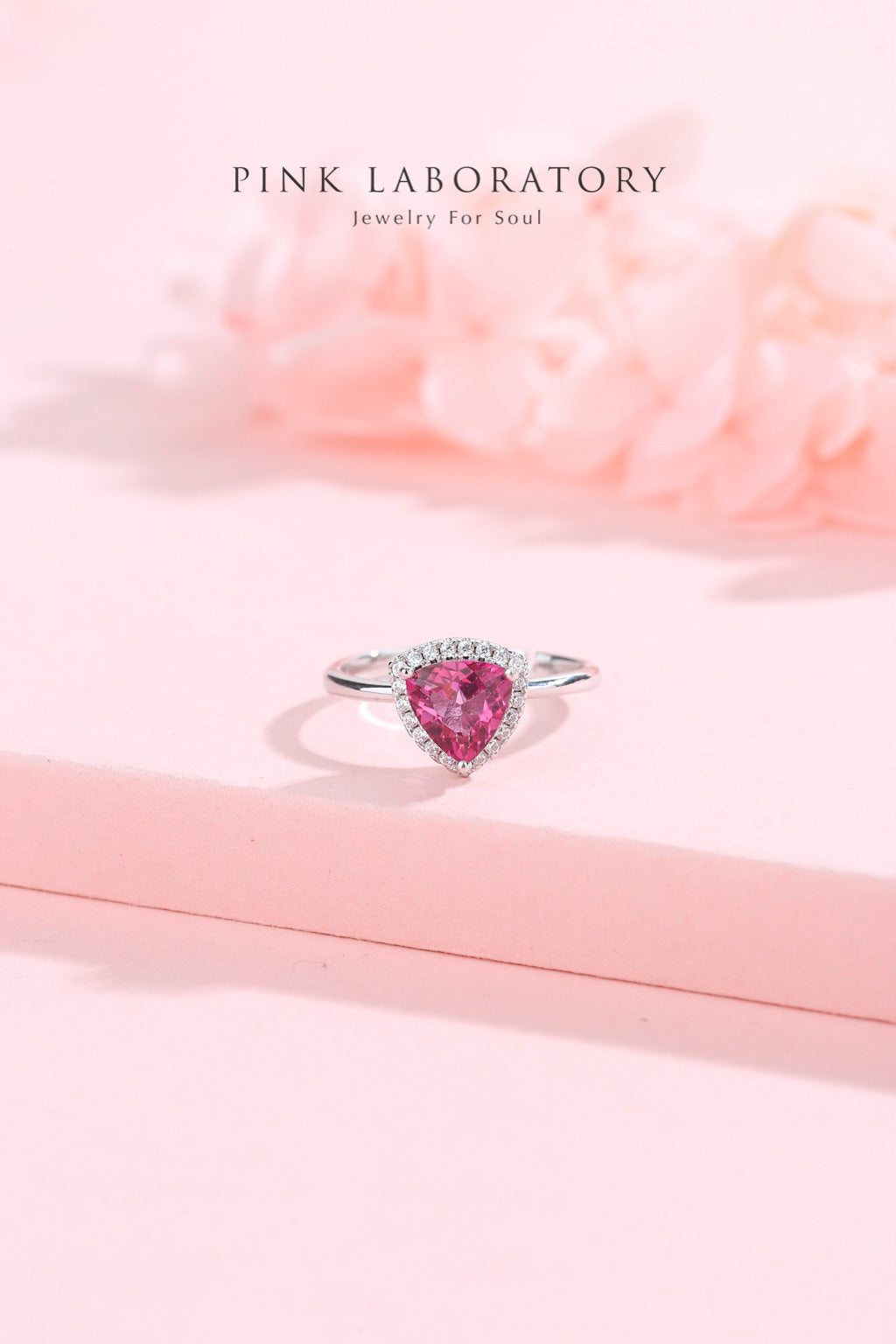 粉紅托帕石公主三角戒指 | 925純銀精鍍亮澤白金戒指