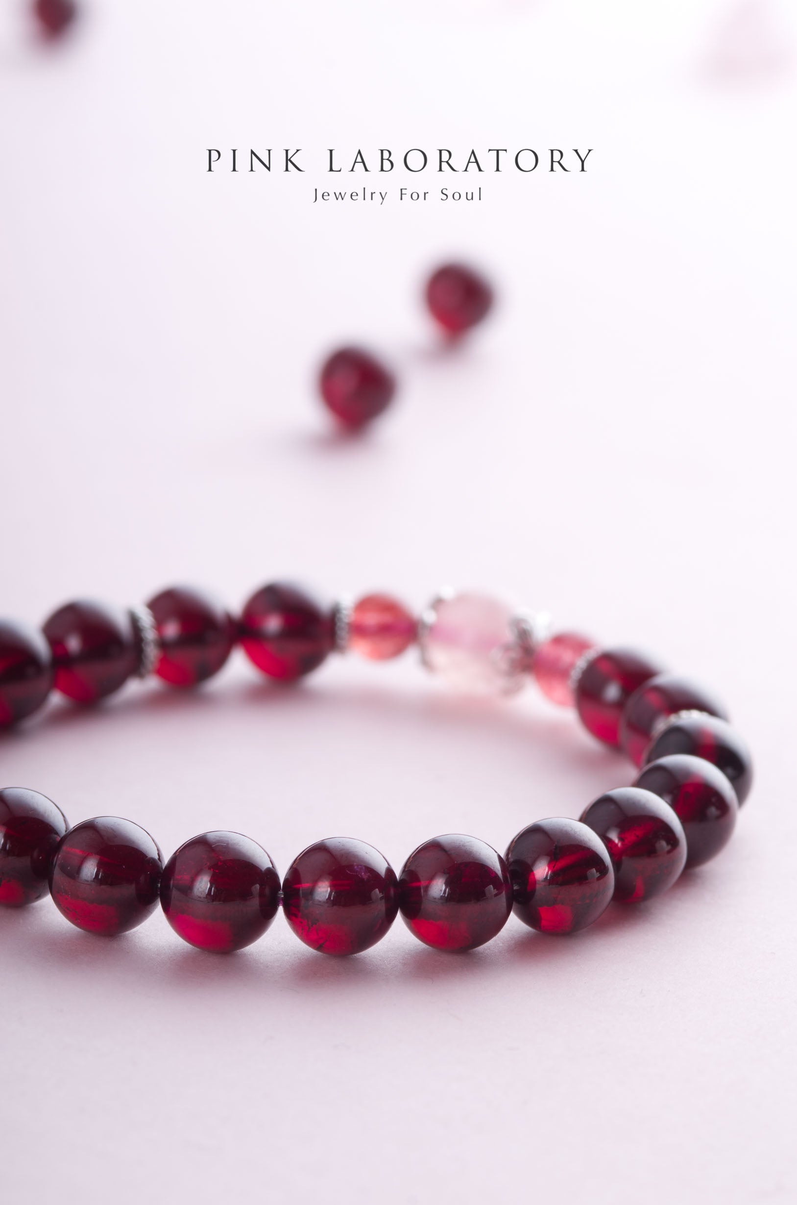 石榴石8mm手鍊 | 925純銀 |