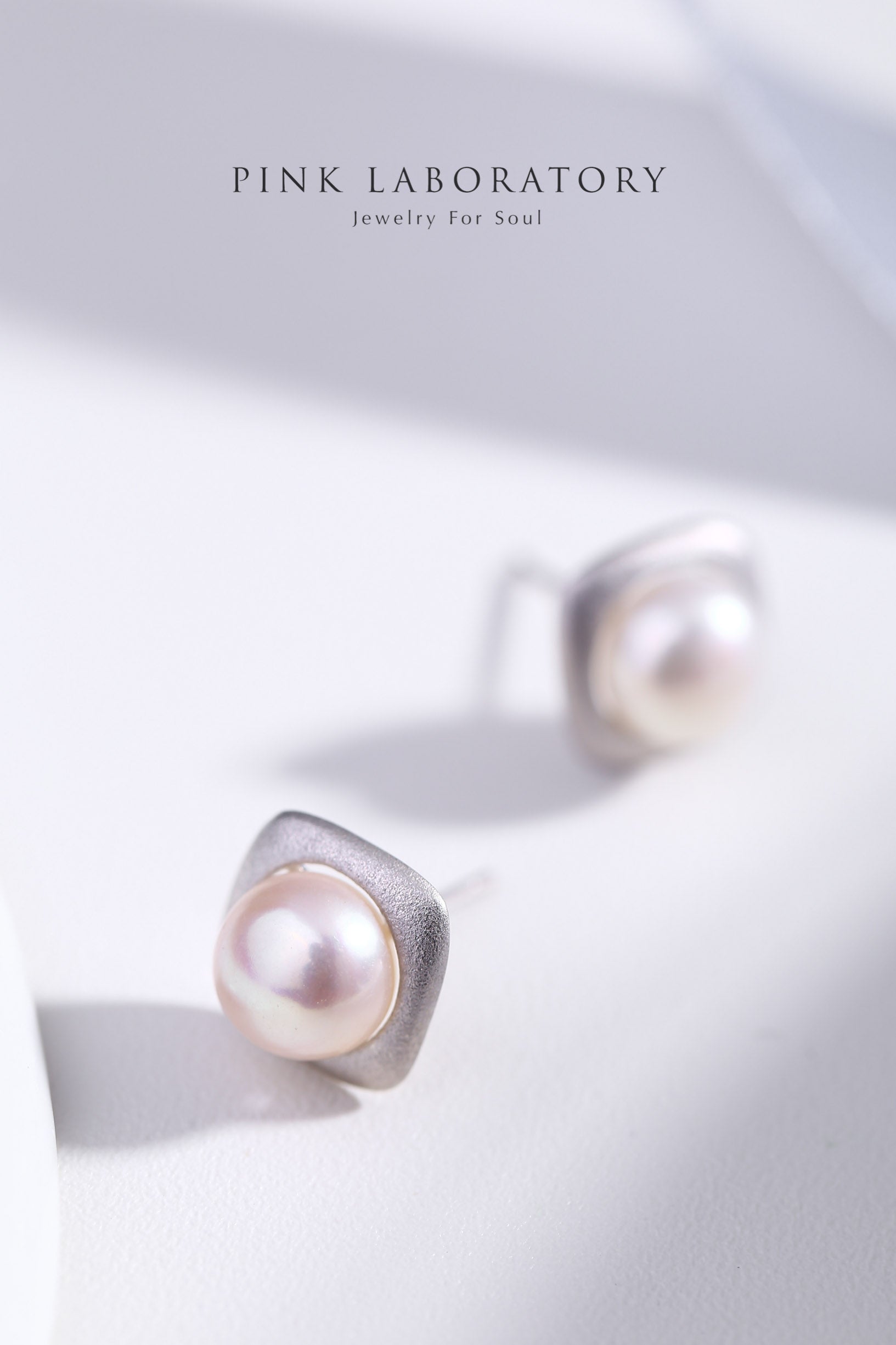 天然淡水珍珠925純銀精鍍亮澤白金耳環