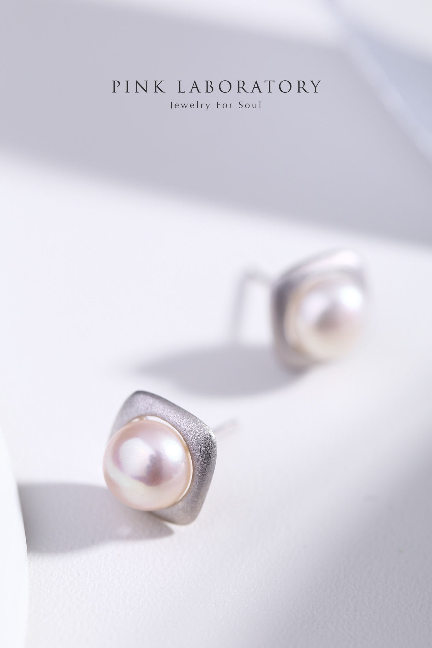 天然淡水珍珠925純銀精鍍亮澤白金耳環
